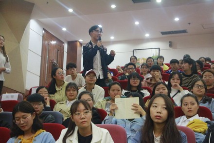 我校第二十届中文辩论队迎新表演赛成功举办8.jpg