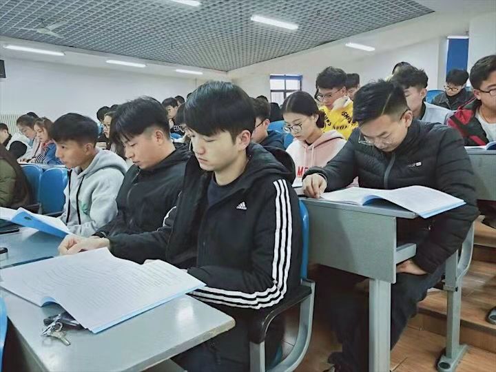 新闻图片2.jpg 新闻图片2.jpg
