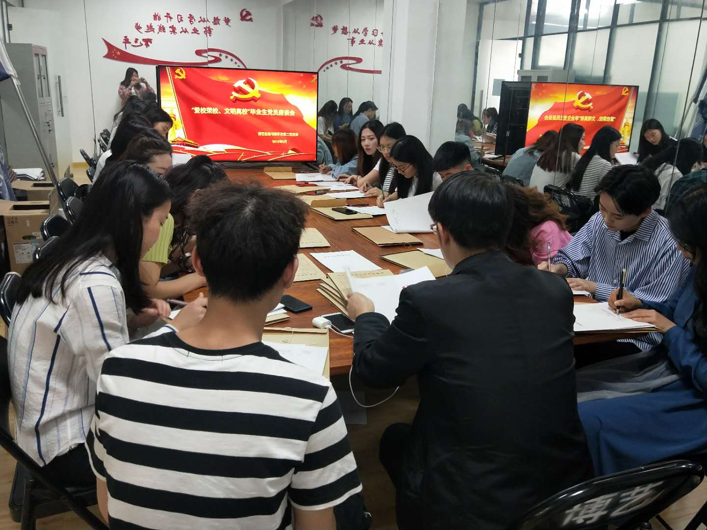 照片1.jpg 照片1.jpg