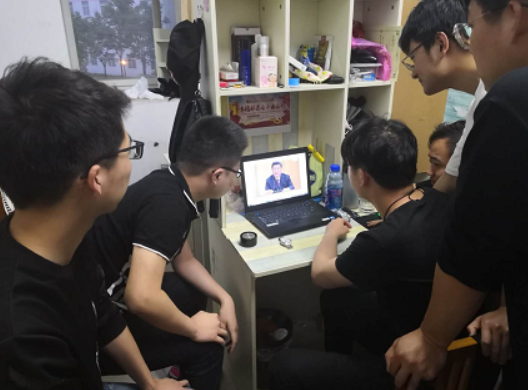 知行住宿书院五四活动5.png 知行住宿书院五四活动5.png
