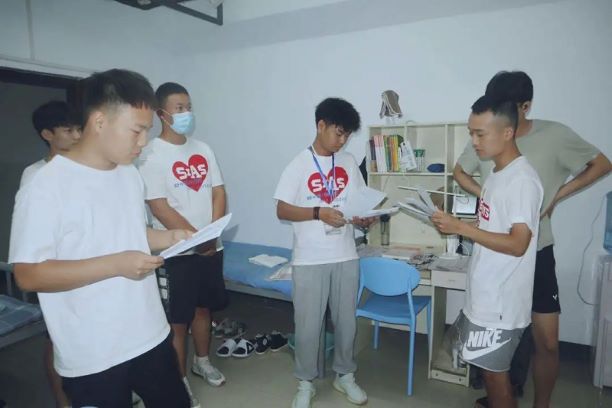 知行住宿书院走访1.jpg 知行住宿书院走访1.jpg
