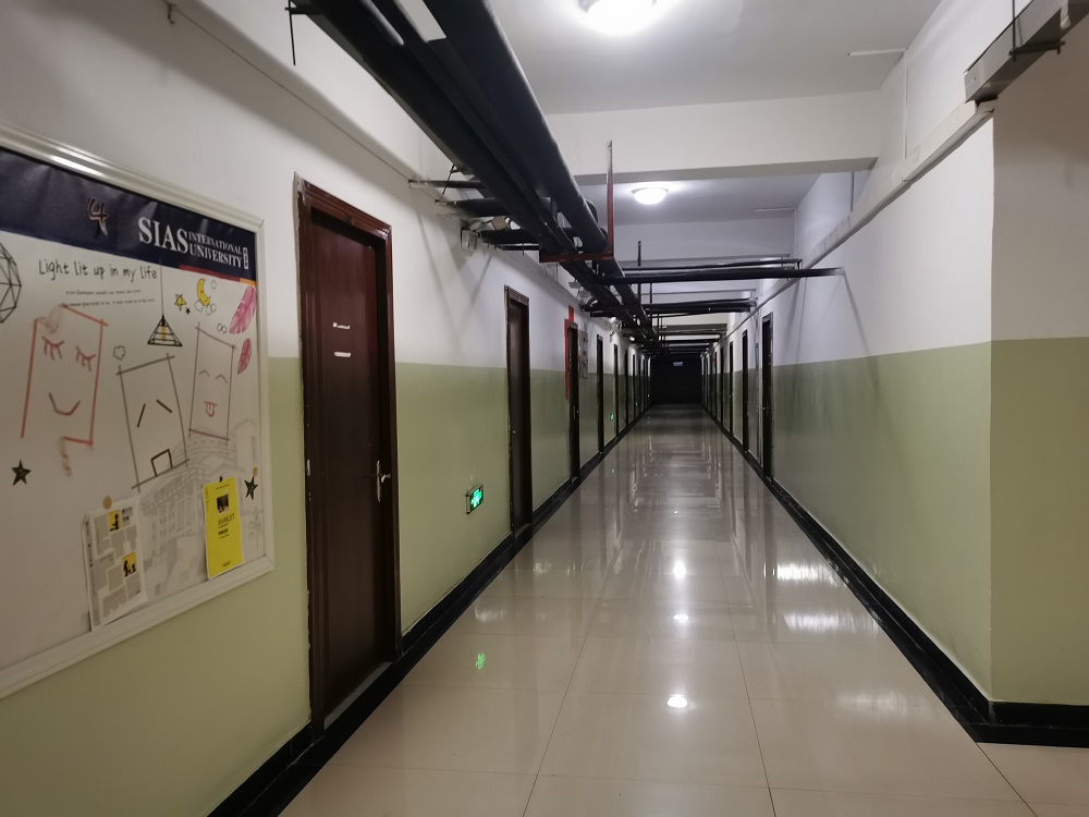 学生宿舍.jpg 学生宿舍.jpg