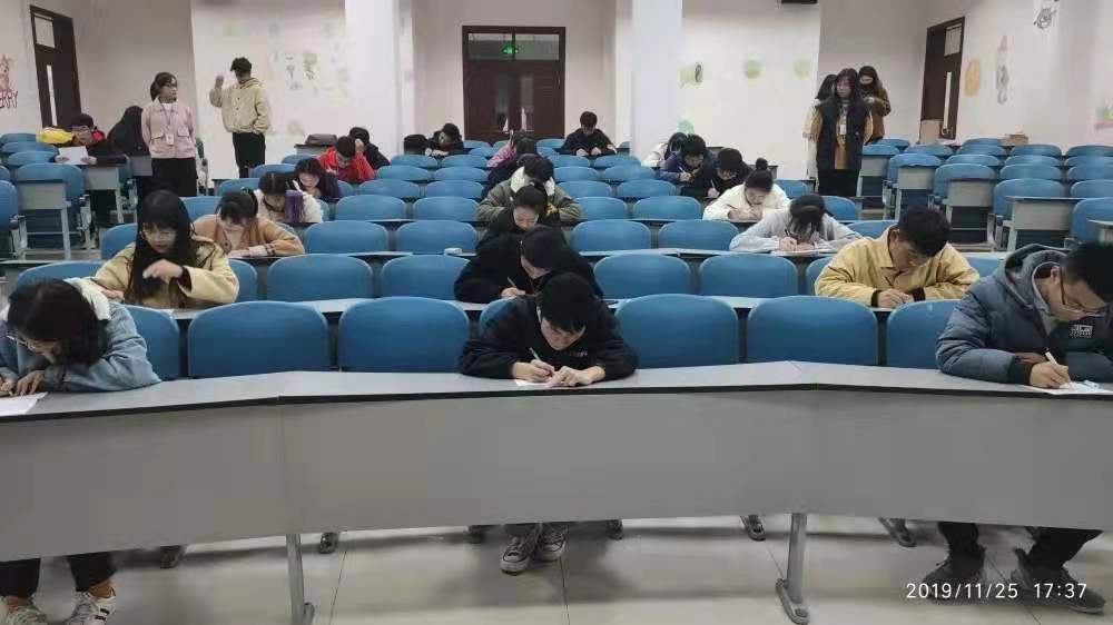 明礼3fhiuaehf.jpg 明礼3fhiuaehf.jpg