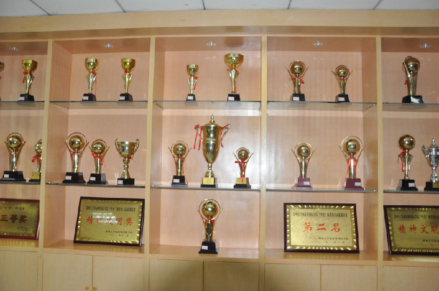 http://web.sias.edu.cn/sxysjzx/upload/images/2014/9/1810949997.jpg