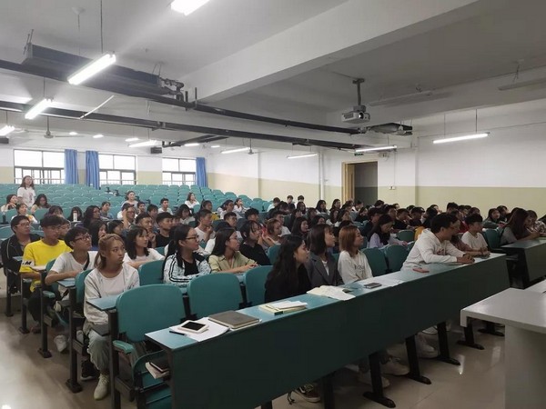 思齐住宿书院干部交流会2.jpg